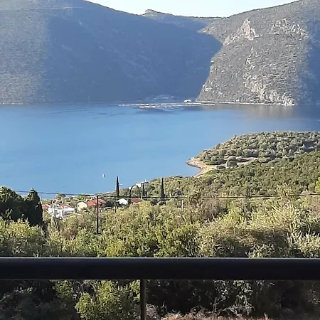 Danae, Skorponeria Evoia Villa