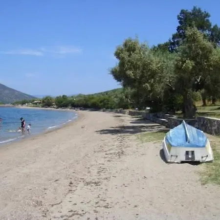 Danae, Skorponeria Evoia Villa