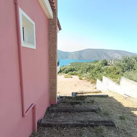 Danae, Skorponeria Evoia Villa *